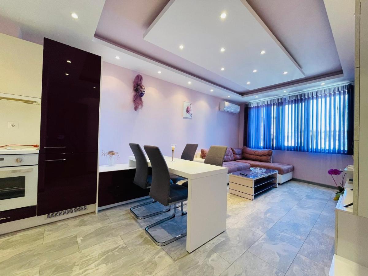 Апартамент Чаролит / Apartment Charoite Burgas Exterior photo